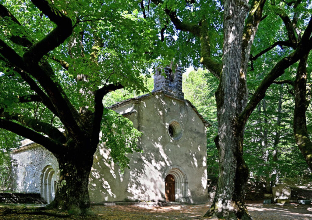 Abbaye Notre-Dame de Lure, photo © Philippe Roubaud